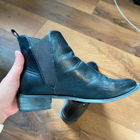 Matt & Nat Joliette Chelsea Boots // size 8.5 - Picture 4 of 8